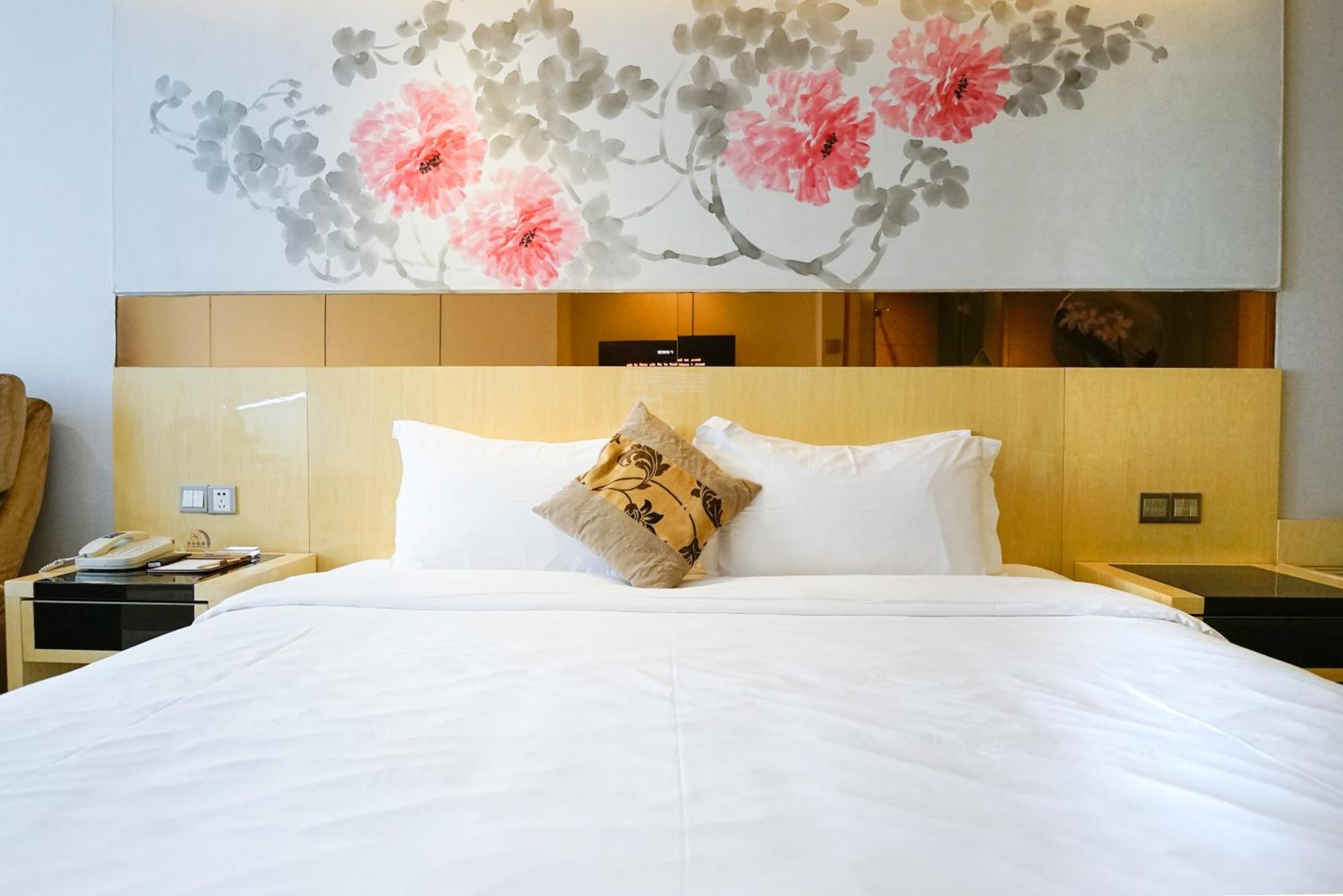 Paco Hotel Beijing Road Pedestrian Street Tuanyida Metro Guangzhou Exterior photo