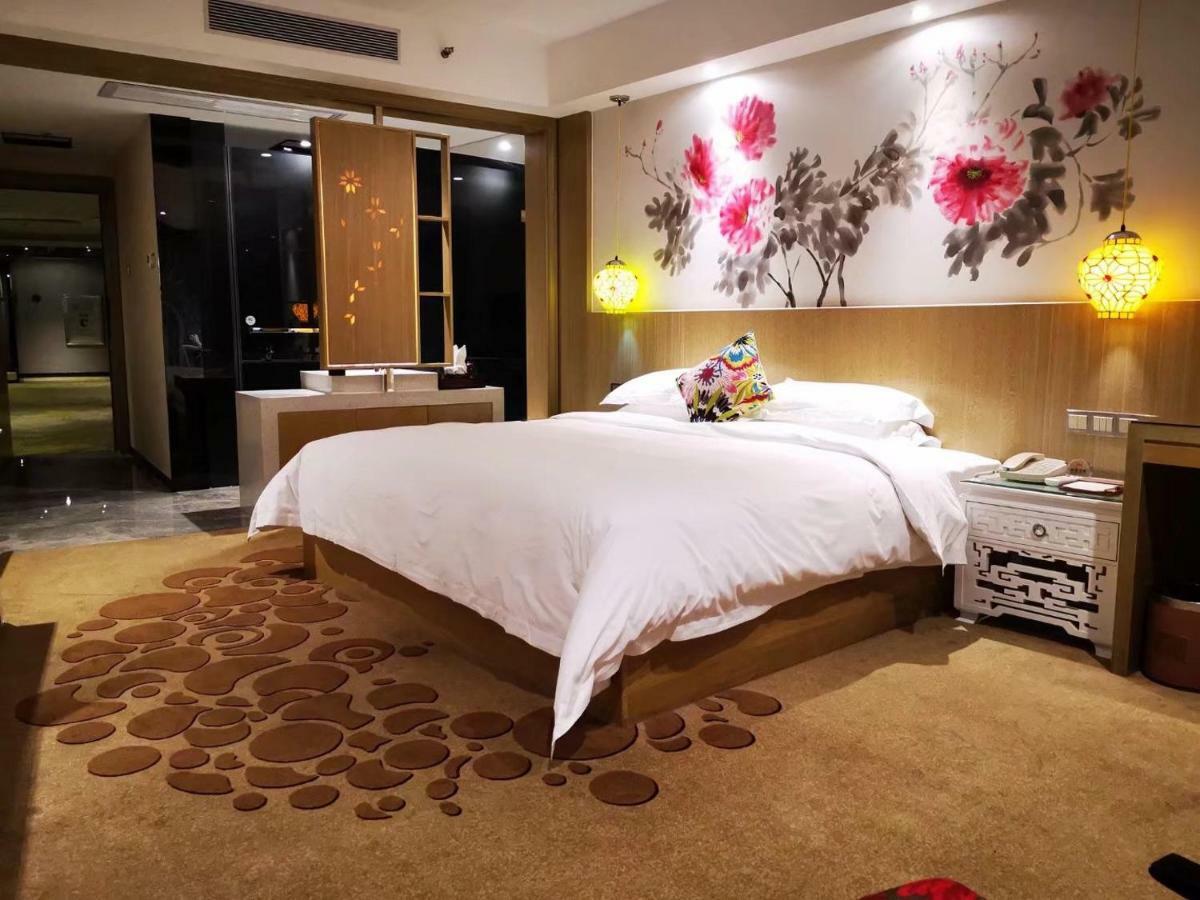 Paco Hotel Beijing Road Pedestrian Street Tuanyida Metro Guangzhou Exterior photo